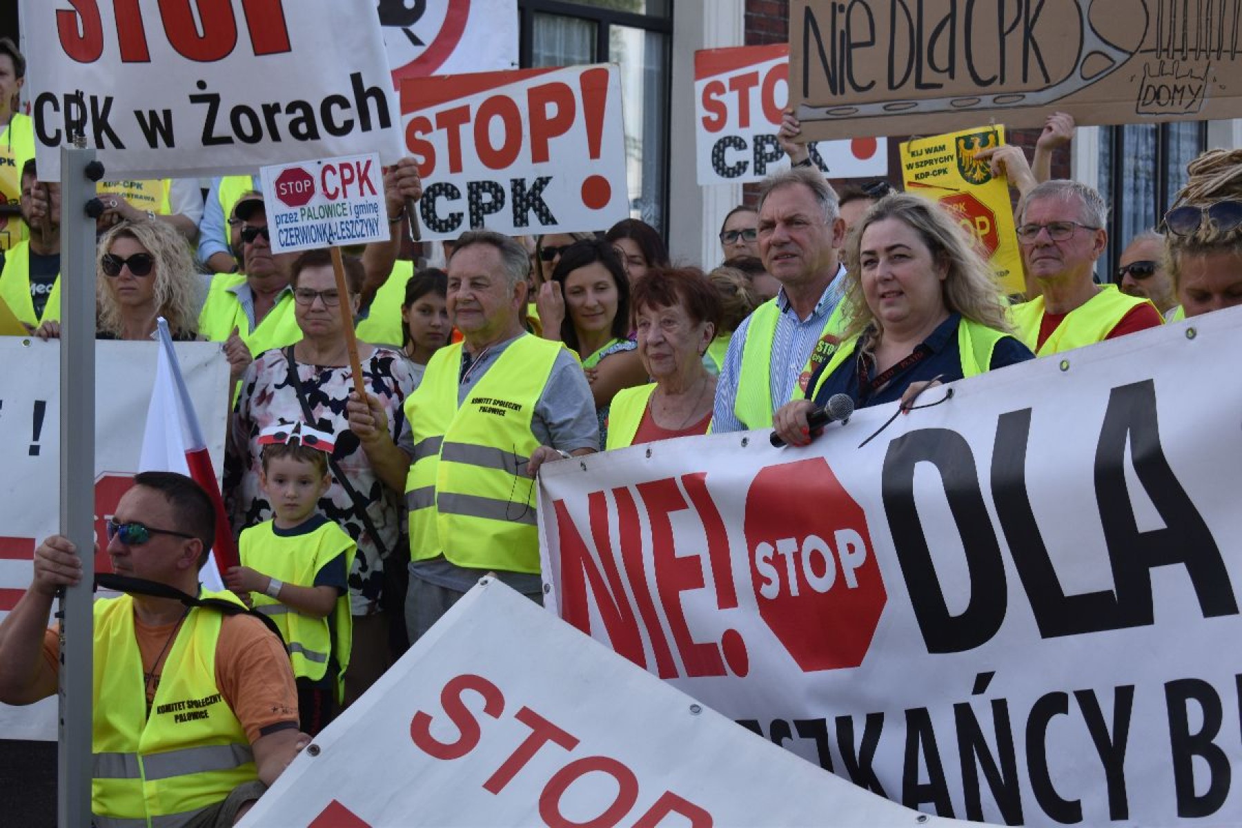 Zdjęcie z ubiegłorocznego protestu przeciwko CPK, który odbył się w Stanowicach